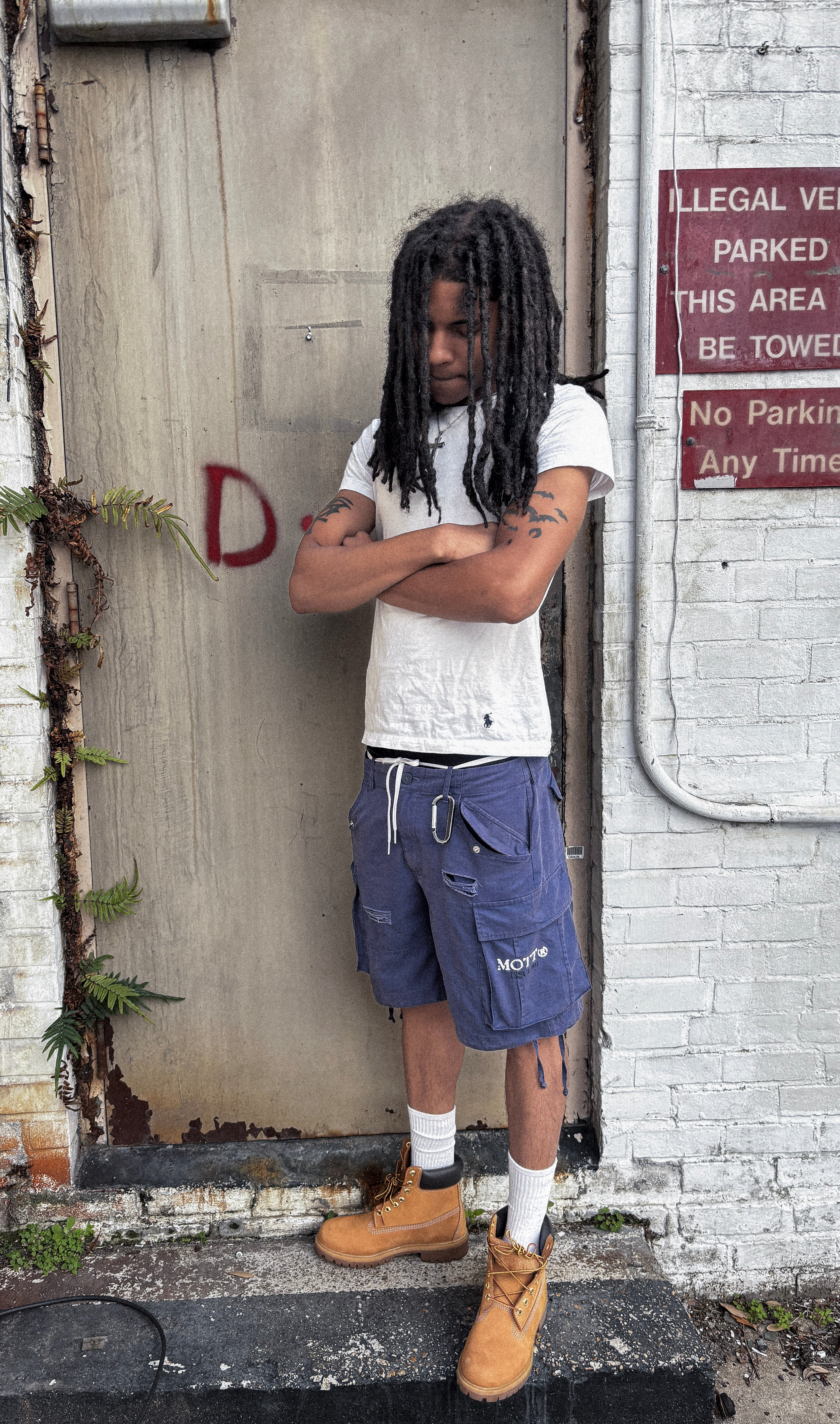 ISSUE 001 CARGO